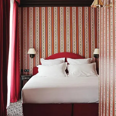 Les Deux Gares & Hotel