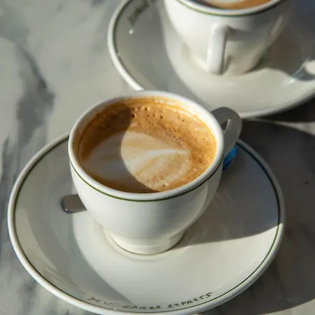 Les Deux Gares & 4* Parigi