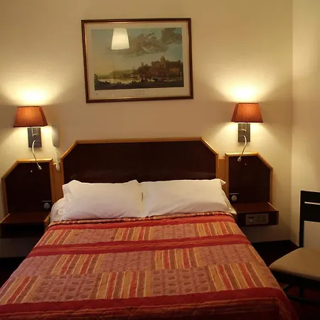 Hotel Les Deux Gares & 4*