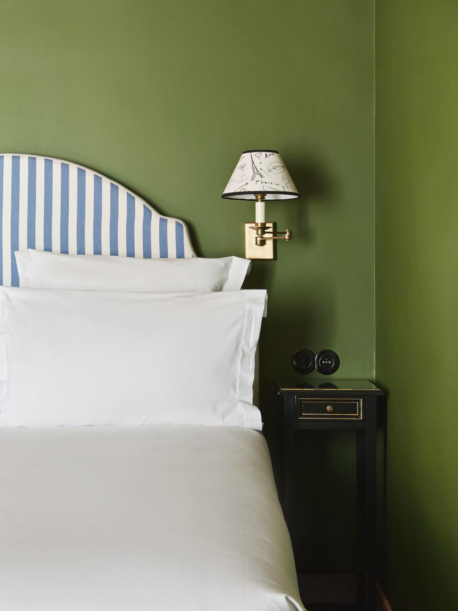Hotel Les Deux Gares Parigi