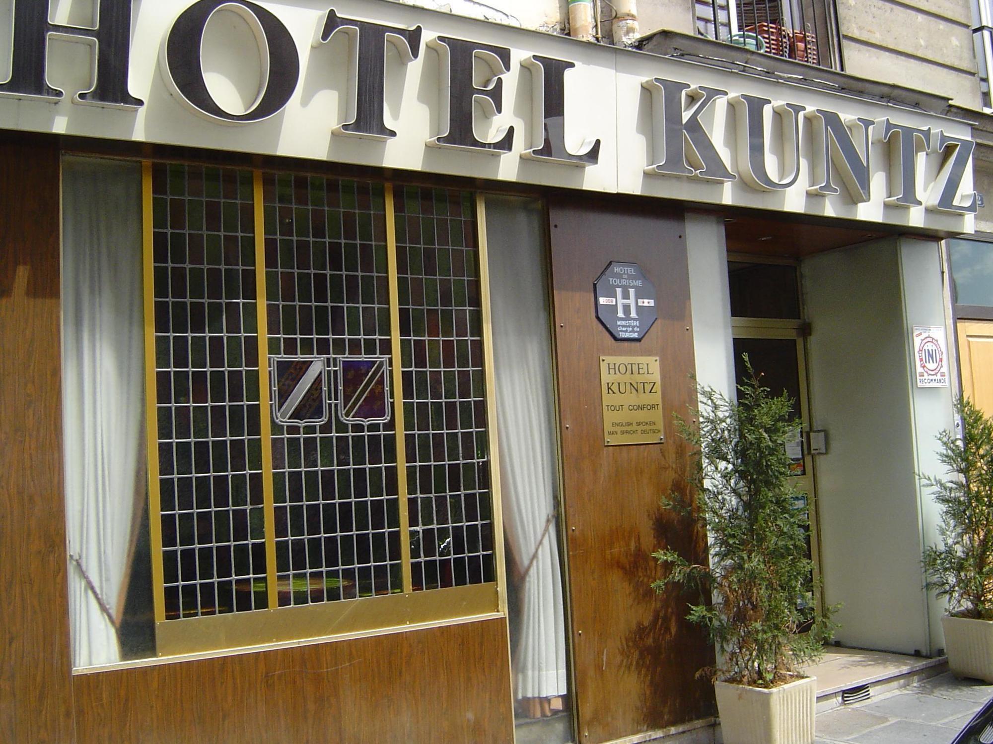 Les Deux Gares & Hotel